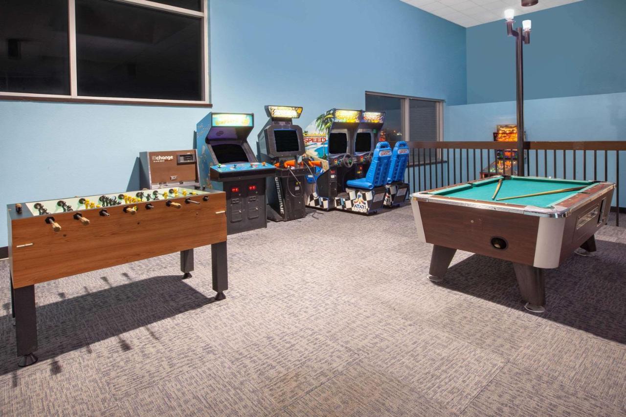 מלון ויומינג Baymont By Wyndham Grand Rapids Near Downtown מראה חיצוני תמונה