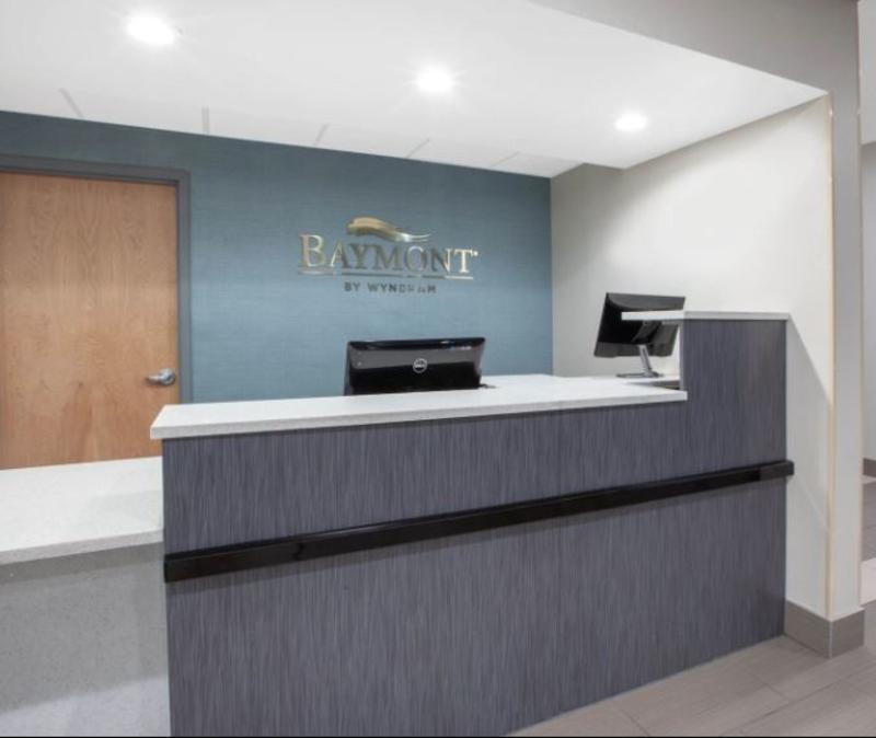 מלון ויומינג Baymont By Wyndham Grand Rapids Near Downtown מראה חיצוני תמונה