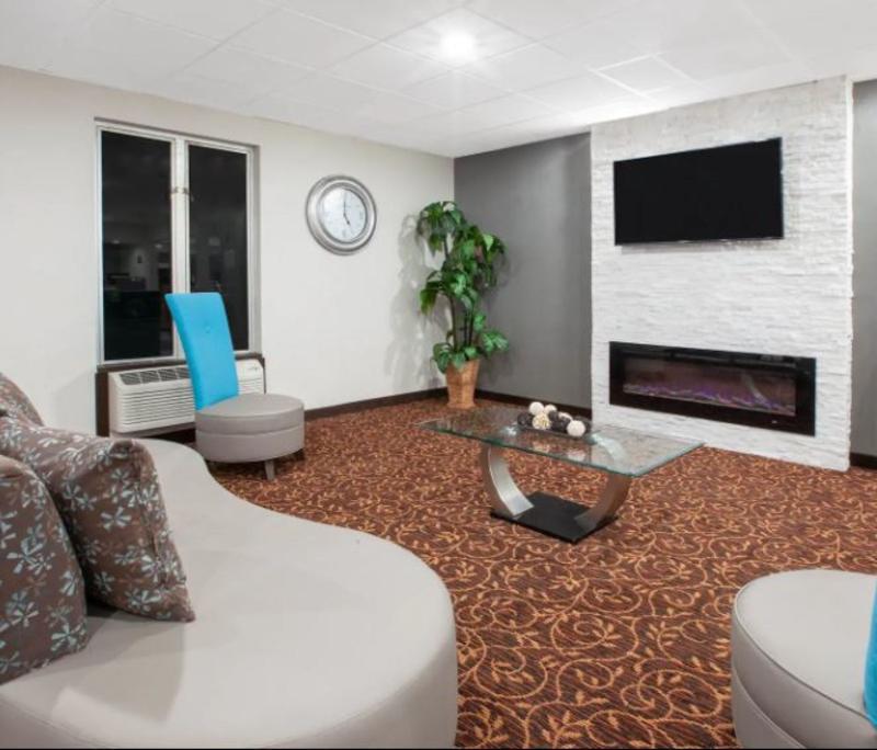 מלון ויומינג Baymont By Wyndham Grand Rapids Near Downtown מראה חיצוני תמונה