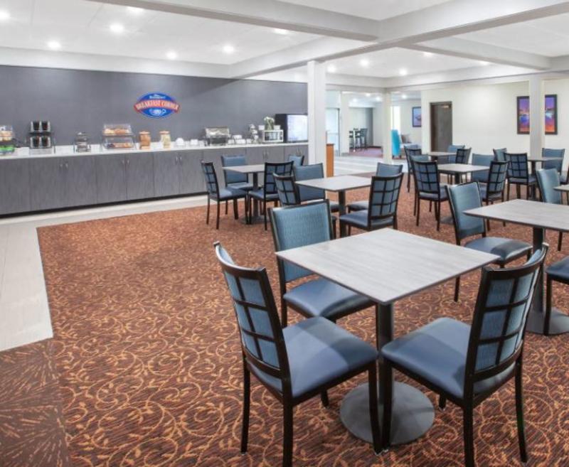 מלון ויומינג Baymont By Wyndham Grand Rapids Near Downtown מראה חיצוני תמונה