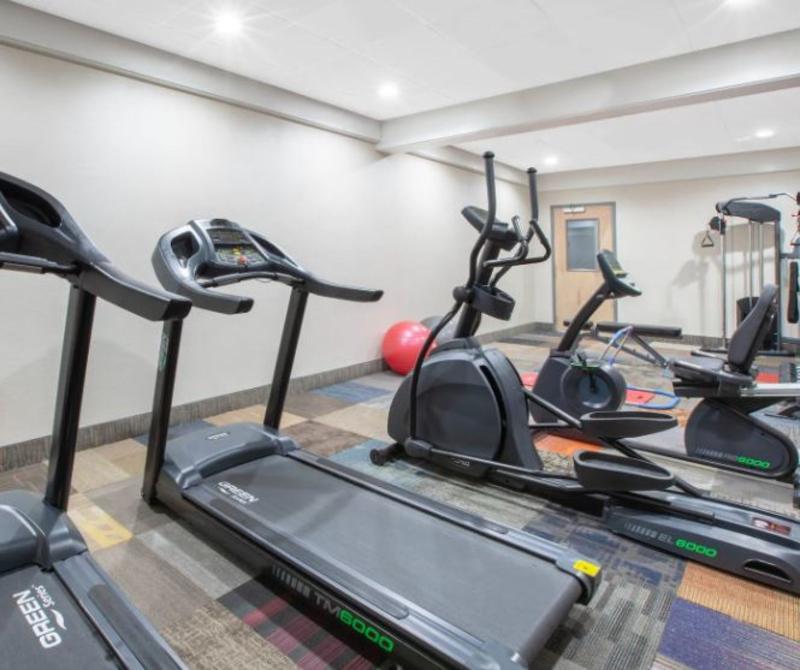 מלון ויומינג Baymont By Wyndham Grand Rapids Near Downtown מראה חיצוני תמונה