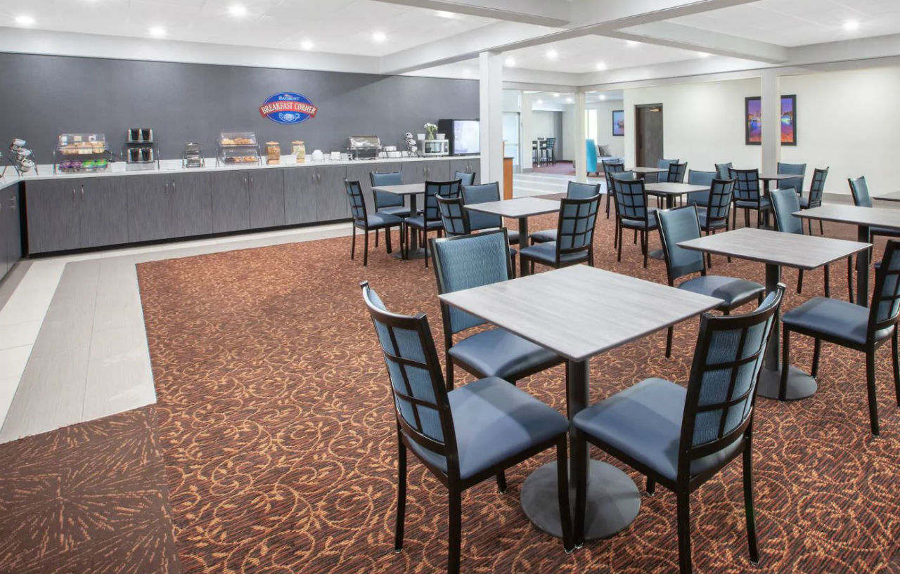 מלון ויומינג Baymont By Wyndham Grand Rapids Near Downtown מראה חיצוני תמונה